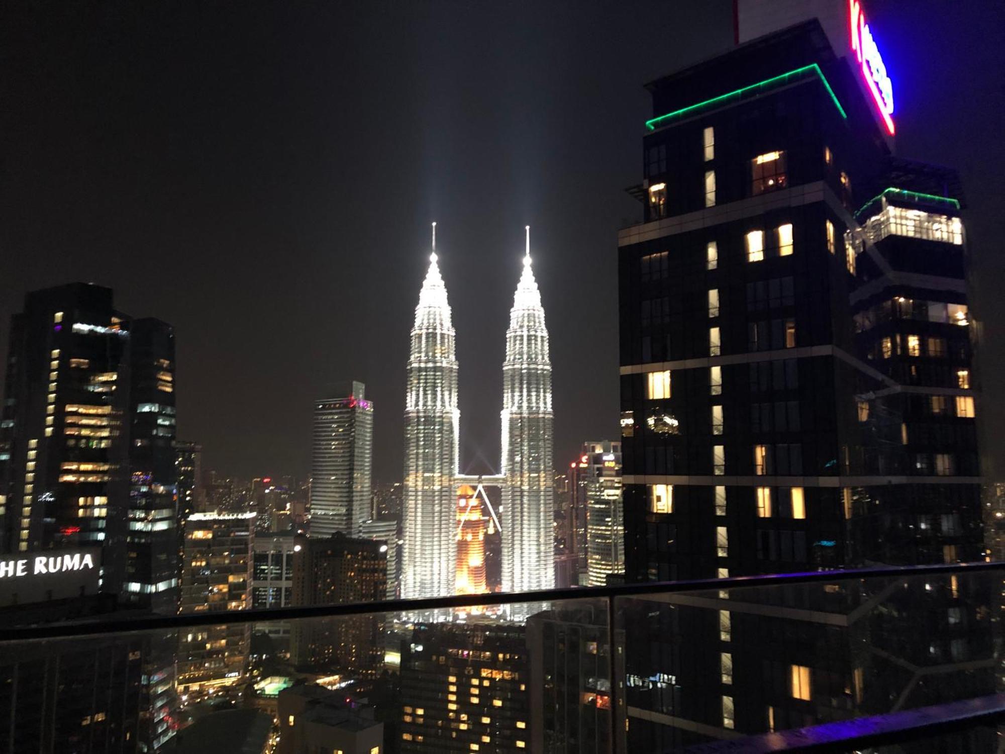 8 Kia Peng Suites Klcc By Luna クアラルンプール エクステリア 写真