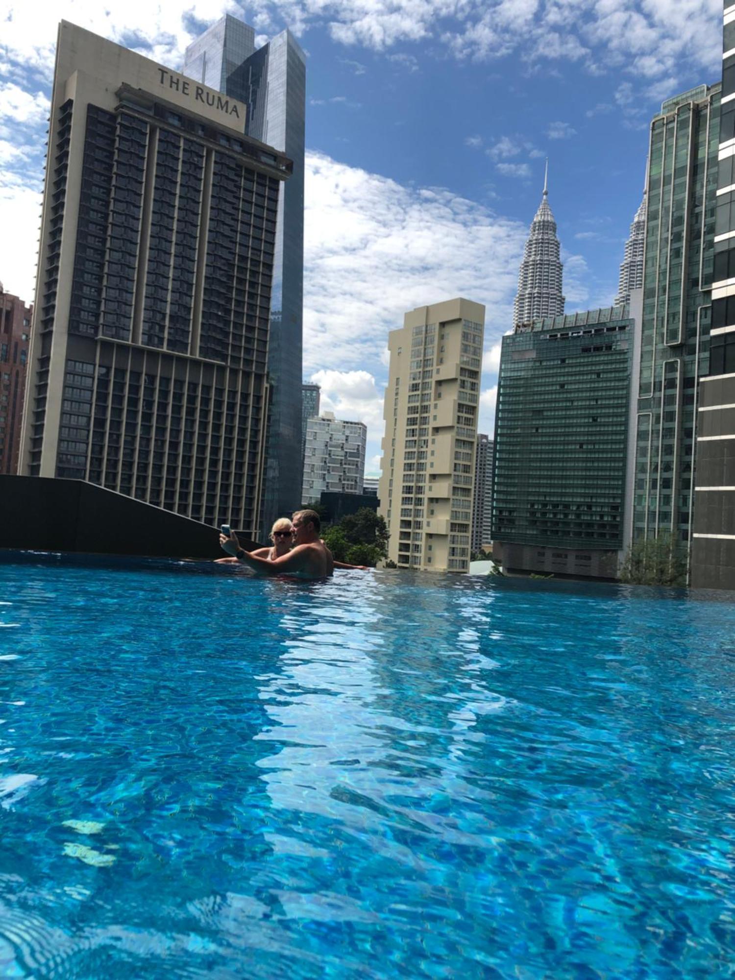 8 Kia Peng Suites Klcc By Luna クアラルンプール エクステリア 写真